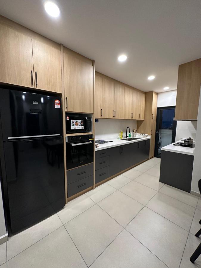 Reizz Residence By Perkasa Куала Лумпур Екстериор снимка
